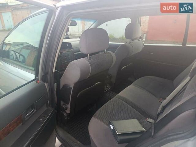 Сірий Опель Омега, об'ємом двигуна 2.2 л та пробігом 178 тис. км за 3500 $, фото 12 на Automoto.ua