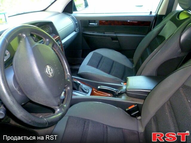 Сірий Опель Омега, об'ємом двигуна 2.5 л та пробігом 370 тис. км за 4700 $, фото 2 на Automoto.ua