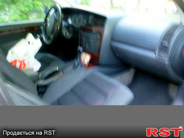 Сірий Опель Омега, об'ємом двигуна 2.5 л та пробігом 370 тис. км за 4700 $, фото 3 на Automoto.ua