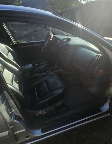 Серый Опель Омега, объемом двигателя 2.5 л и пробегом 330 тыс. км за 3500 $, фото 15 на Automoto.ua