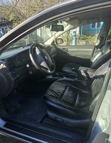 Серый Опель Омега, объемом двигателя 2.5 л и пробегом 330 тыс. км за 3500 $, фото 17 на Automoto.ua