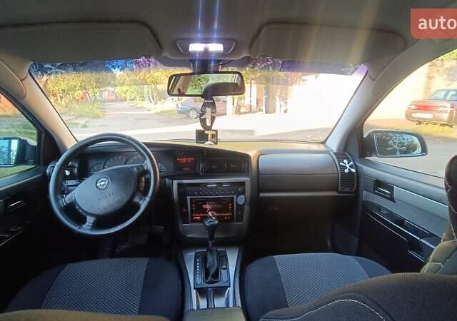 Сірий Опель Омега, об'ємом двигуна 0 л та пробігом 272 тис. км за 5500 $, фото 18 на Automoto.ua