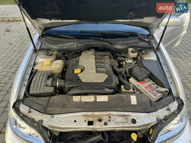 Серый Опель Омега, объемом двигателя 2.5 л и пробегом 287 тыс. км за 3700 $, фото 6 на Automoto.ua