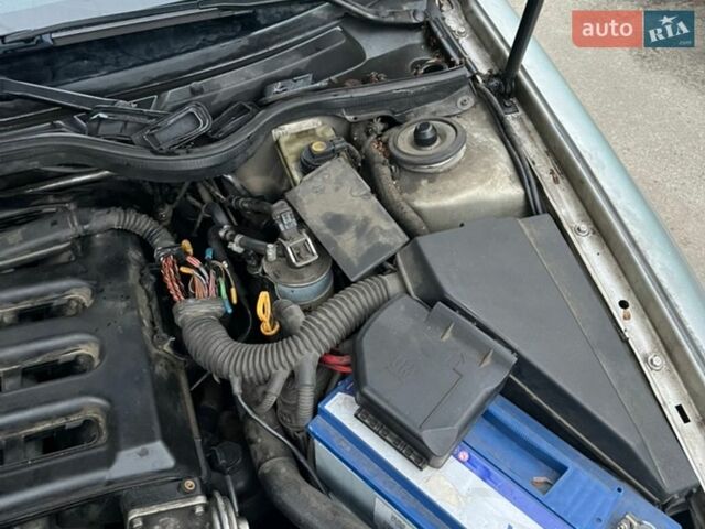 Серый Опель Омега, объемом двигателя 2.5 л и пробегом 451 тыс. км за 1800 $, фото 10 на Automoto.ua