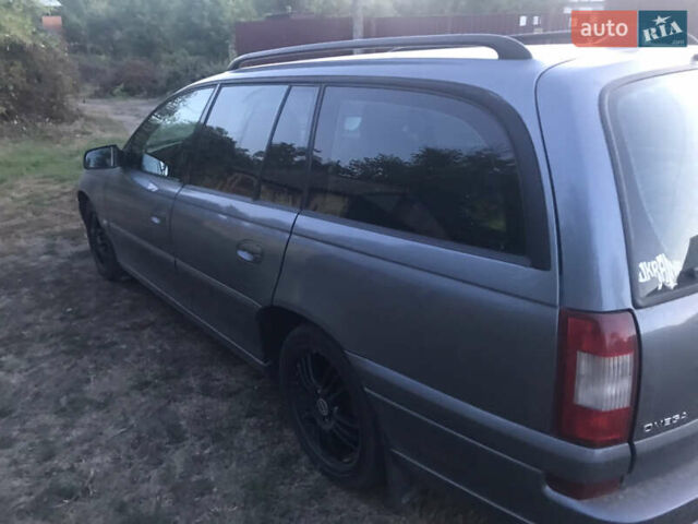 Серый Опель Омега, объемом двигателя 2.2 л и пробегом 480 тыс. км за 3700 $, фото 1 на Automoto.ua