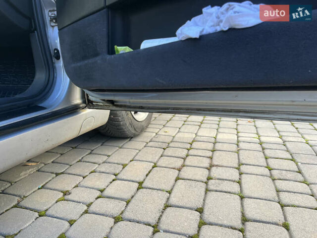 Серый Опель Омега, объемом двигателя 2.5 л и пробегом 287 тыс. км за 3700 $, фото 27 на Automoto.ua