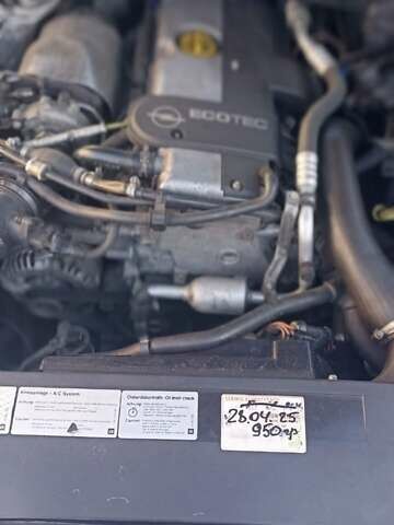 Сірий Опель Омега, об'ємом двигуна 2.2 л та пробігом 348 тис. км за 3800 $, фото 5 на Automoto.ua