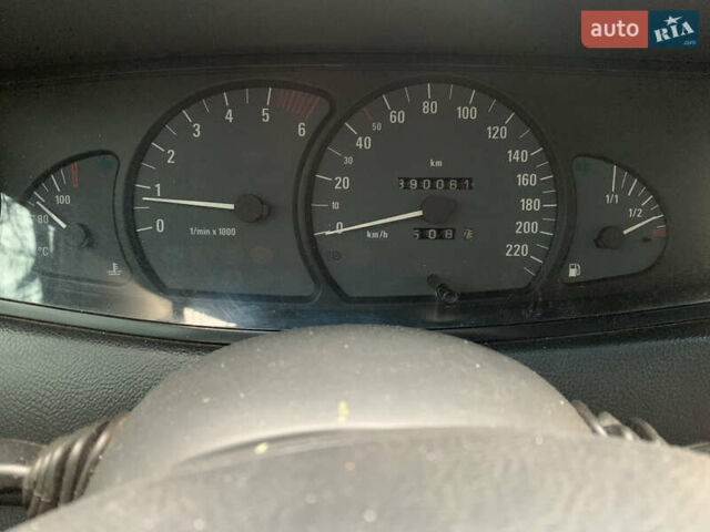 Сірий Опель Омега, об'ємом двигуна 2.5 л та пробігом 410 тис. км за 5500 $, фото 12 на Automoto.ua