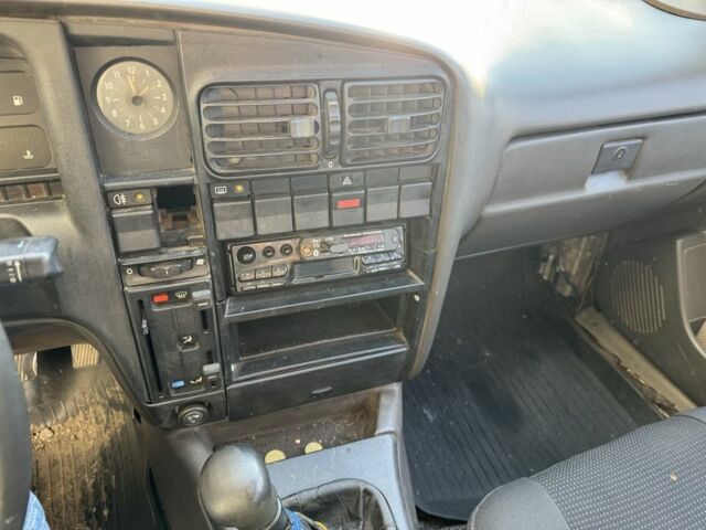 Серый Опель Омега, объемом двигателя 2 л и пробегом 260 тыс. км за 1050 $, фото 12 на Automoto.ua