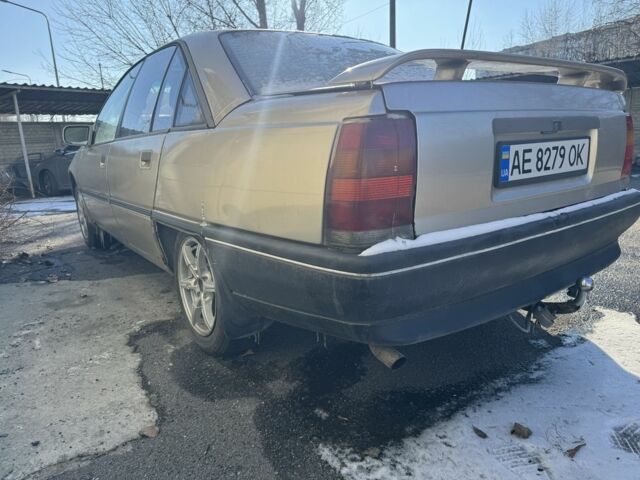 Серый Опель Омега, объемом двигателя 2 л и пробегом 260 тыс. км за 1050 $, фото 7 на Automoto.ua