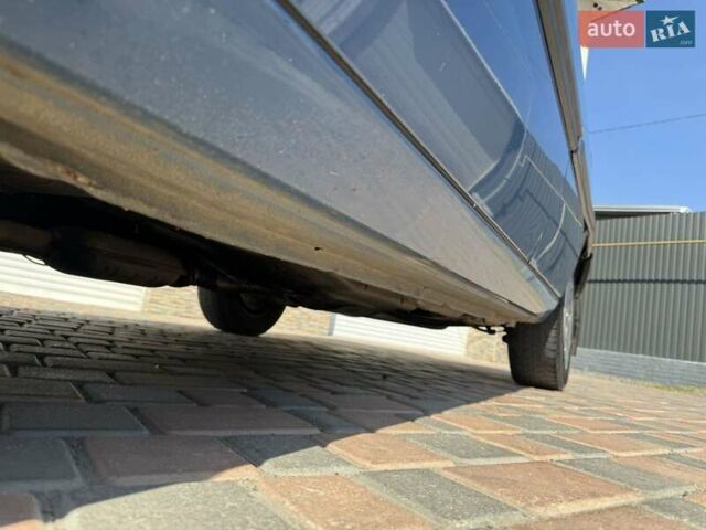 Синій Опель Омега, об'ємом двигуна 1.8 л та пробігом 209 тис. км за 3100 $, фото 28 на Automoto.ua