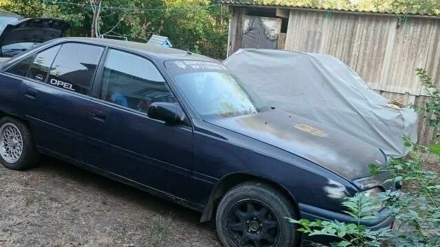 Опель Омега 1987 в Одессе на Automoto.ua Синий Опель Омега, объемом двигателя 2 л и пробегом 100 тыс. км за 1196 $, фото 8 на Automoto.ua