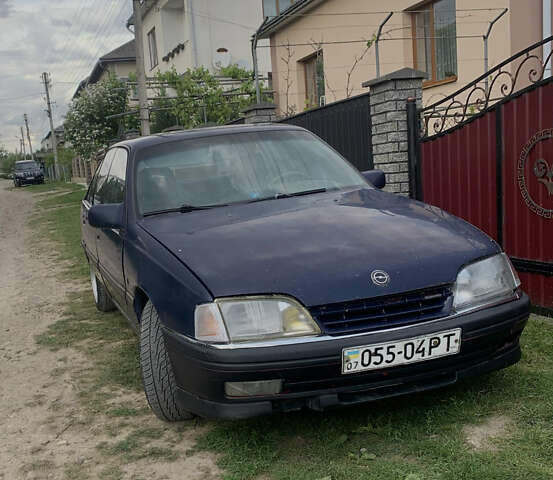 Опель Омега 1987 в Тлумаче на Automoto.ua Синий Опель Омега, объемом двигателя 2 л и пробегом 300 тыс. км за 800 $, фото 2 на Automoto.ua