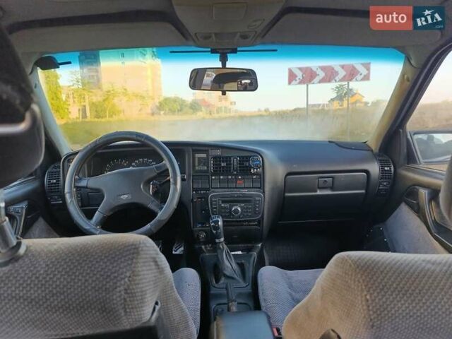 Опель Омега 1987 в Херсоне на Automoto.ua Синий Опель Омега, объемом двигателя 2 л и пробегом 400 тыс. км за 1300 $, фото 1 на Automoto.ua