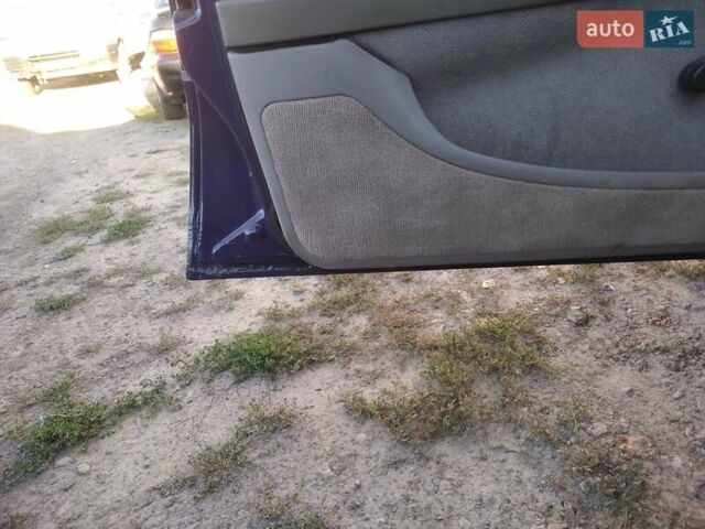 Синий Опель Омега, объемом двигателя 2 л и пробегом 270 тыс. км за 1500 $, фото 11 на Automoto.ua