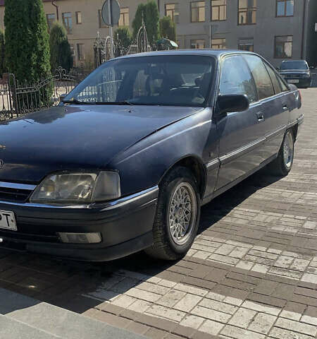 Опель Омега 1987 в Тлумаче на Automoto.ua Синий Опель Омега, объемом двигателя 2 л и пробегом 300 тыс. км за 800 $, фото 3 на Automoto.ua