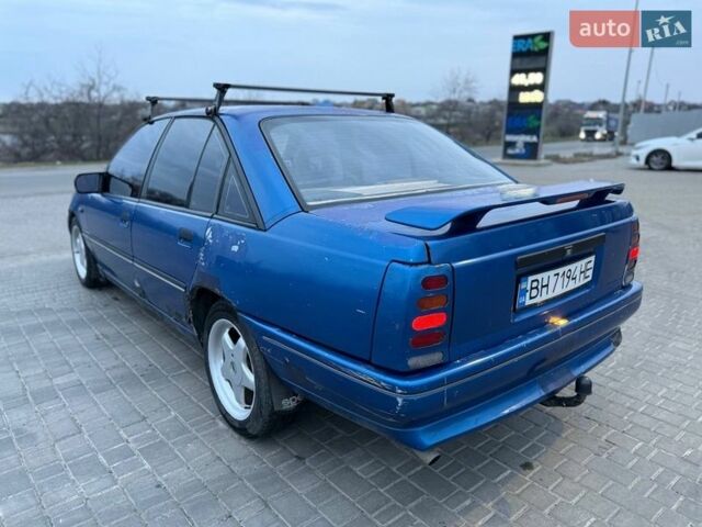 Синий Опель Омега, объемом двигателя 2 л и пробегом 100 тыс. км за 699 $, фото 3 на Automoto.ua