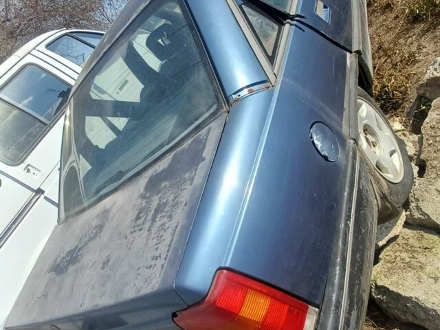 Синий Опель Омега, объемом двигателя 0 л и пробегом 509 тыс. км за 226 $, фото 3 на Automoto.ua