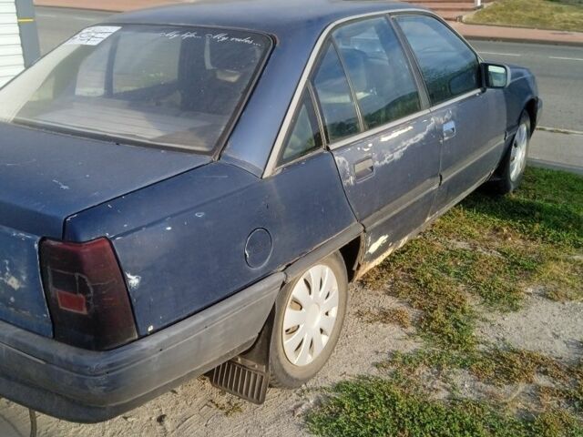 Синій Опель Омега, об'ємом двигуна 0 л та пробігом 111 тис. км за 716 $, фото 2 на Automoto.ua