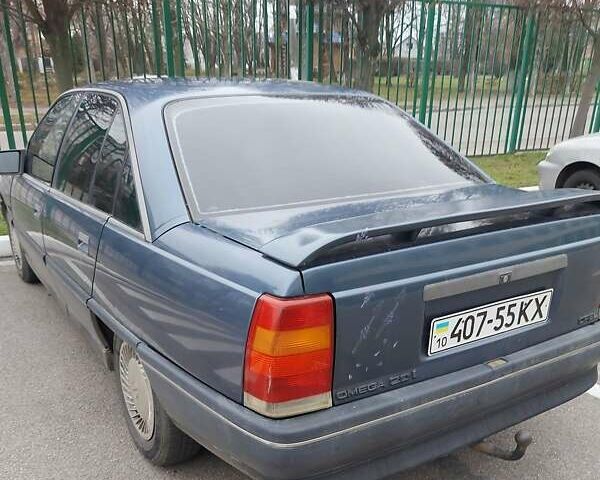 Синий Опель Омега, объемом двигателя 2 л и пробегом 148 тыс. км за 1800 $, фото 4 на Automoto.ua