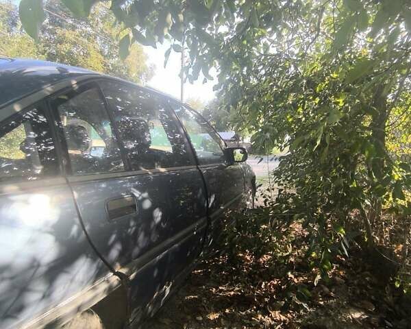 Синій Опель Омега, об'ємом двигуна 2 л та пробігом 300 тис. км за 435 $, фото 4 на Automoto.ua