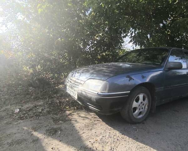 Синій Опель Омега, об'ємом двигуна 2 л та пробігом 300 тис. км за 435 $, фото 3 на Automoto.ua