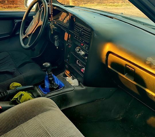 Синий Опель Омега, объемом двигателя 2 л и пробегом 0 тыс. км за 1200 $, фото 5 на Automoto.ua