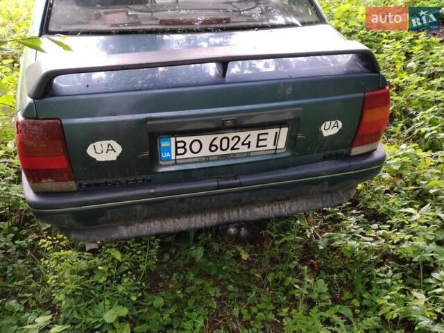 Синий Опель Омега, объемом двигателя 2 л и пробегом 456 тыс. км за 900 $, фото 6 на Automoto.ua