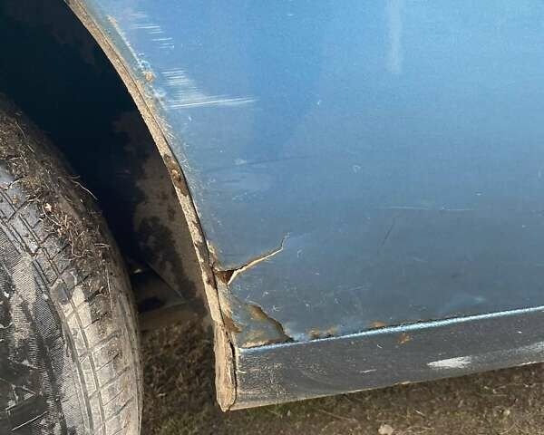 Синій Опель Омега, об'ємом двигуна 2 л та пробігом 372 тис. км за 1000 $, фото 8 на Automoto.ua