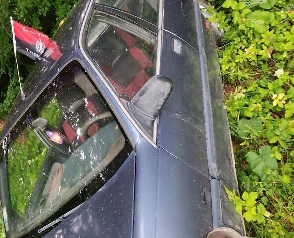 Синий Опель Омега, объемом двигателя 2 л и пробегом 456 тыс. км за 900 $, фото 5 на Automoto.ua