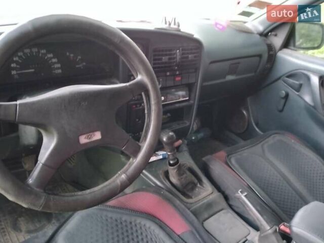 Синий Опель Омега, объемом двигателя 2 л и пробегом 456 тыс. км за 900 $, фото 10 на Automoto.ua