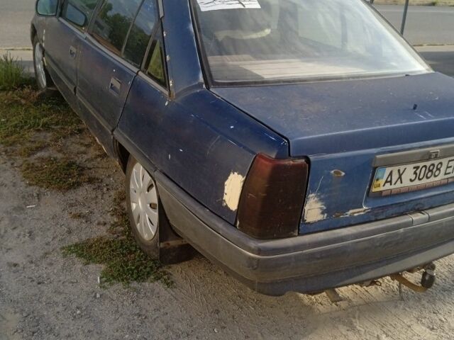 Синій Опель Омега, об'ємом двигуна 0 л та пробігом 111 тис. км за 716 $, фото 3 на Automoto.ua