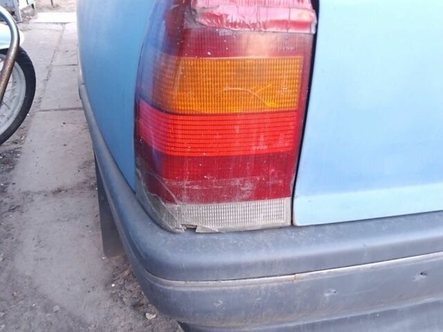 Синий Опель Омега, объемом двигателя 2 л и пробегом 30 тыс. км за 665 $, фото 3 на Automoto.ua