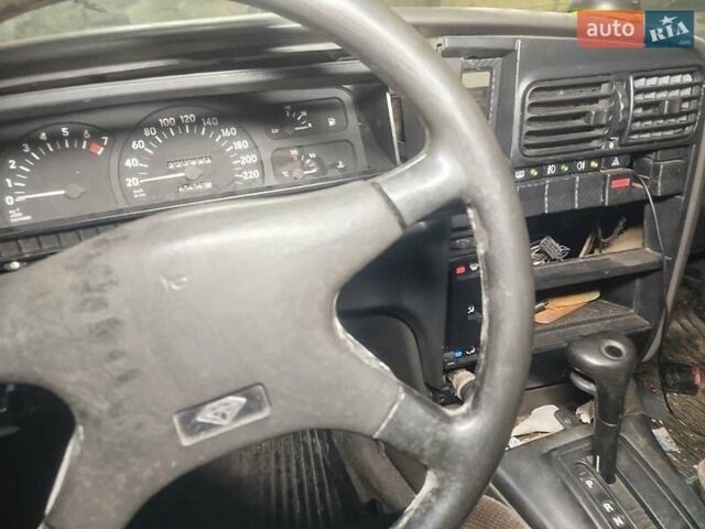 Опель Омега 1988 в Дрогобыче на Automoto.ua Синий Опель Омега, объемом двигателя 2.4 л и пробегом 250 тыс. км за 850 $, фото 3 на Automoto.ua