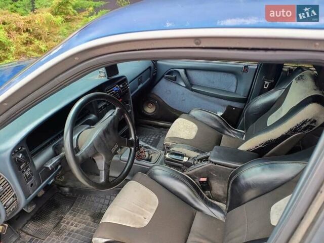 Синий Опель Омега, объемом двигателя 2 л и пробегом 500 тыс. км за 900 $, фото 1 на Automoto.ua