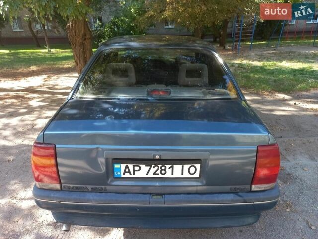 Синій Опель Омега, об'ємом двигуна 2 л та пробігом 150 тис. км за 935 $, фото 5 на Automoto.ua