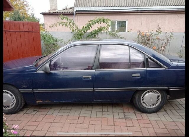 Опель Омега 1989 в Золотоноше на Automoto.ua Синий Опель Омега, объемом двигателя 1.8 л и пробегом 306 тыс. км за 965 $, фото 3 на Automoto.ua