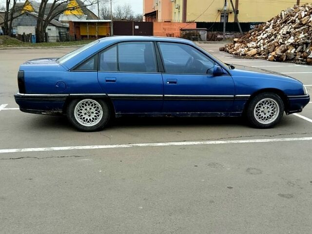 Синий Опель Омега, объемом двигателя 2 л и пробегом 216 тыс. км за 1500 $, фото 4 на Automoto.ua