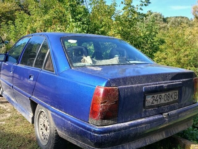 Синий Опель Омега, объемом двигателя 2 л и пробегом 400 тыс. км за 484 $, фото 2 на Automoto.ua