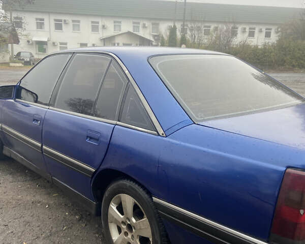 Синий Опель Омега, объемом двигателя 2 л и пробегом 95 тыс. км за 902 $, фото 4 на Automoto.ua