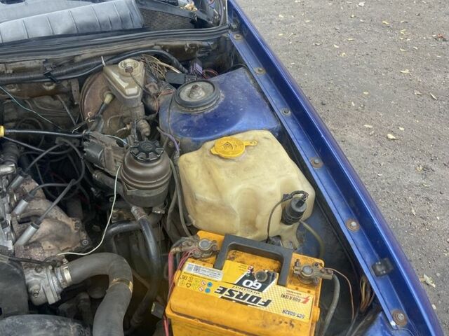 Синий Опель Омега, объемом двигателя 1.8 л и пробегом 3 тыс. км за 834 $, фото 1 на Automoto.ua