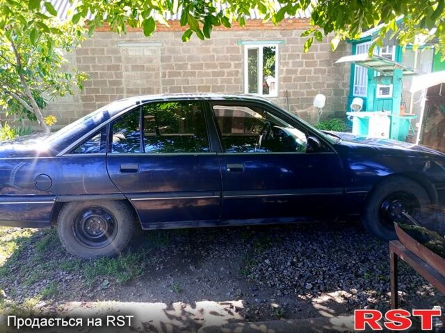 Синий Опель Омега, объемом двигателя 1.8 л и пробегом 300 тыс. км за 750 $, фото 2 на Automoto.ua