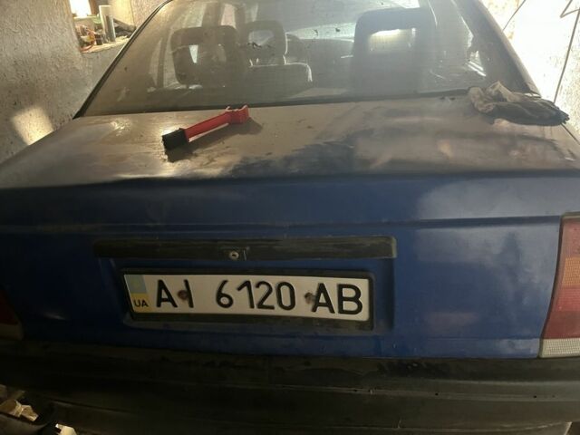 Синій Опель Омега, об'ємом двигуна 2 л та пробігом 420 тис. км за 950 $, фото 3 на Automoto.ua