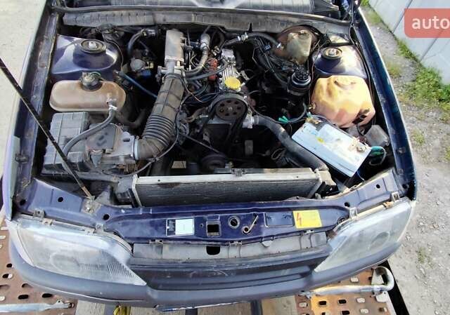 Синий Опель Омега, объемом двигателя 2 л и пробегом 216 тыс. км за 1400 $, фото 4 на Automoto.ua