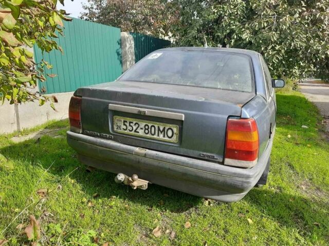 Синий Опель Омега, объемом двигателя 0 л и пробегом 225 тыс. км за 700 $, фото 3 на Automoto.ua