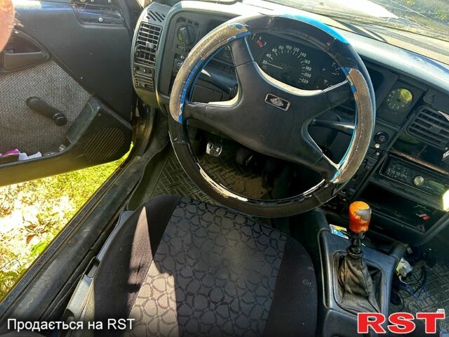 Синій Опель Омега, об'ємом двигуна 2 л та пробігом 100 тис. км за 480 $, фото 2 на Automoto.ua