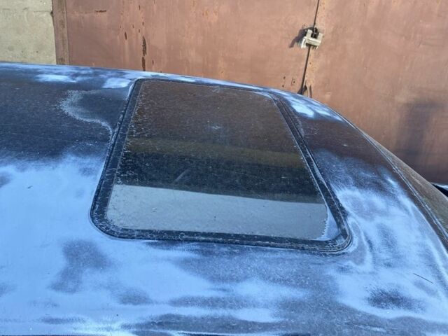 Синій Опель Омега, об'ємом двигуна 1.8 л та пробігом 180 тис. км за 430 $, фото 5 на Automoto.ua