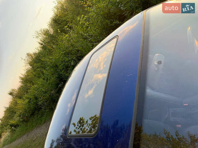 Синій Опель Омега, об'ємом двигуна 2 л та пробігом 363 тис. км за 950 $, фото 4 на Automoto.ua