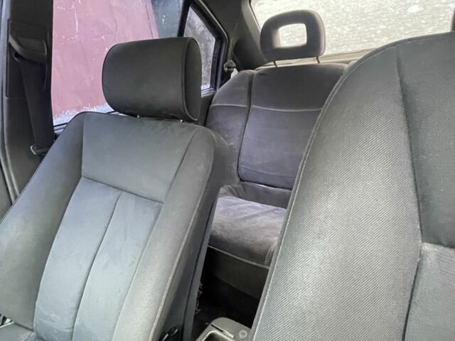 Синий Опель Омега, объемом двигателя 2 л и пробегом 100 тыс. км за 355 $, фото 6 на Automoto.ua