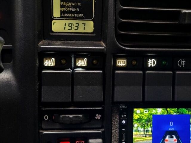 Синий Опель Омега, объемом двигателя 2 л и пробегом 275 тыс. км за 1800 $, фото 14 на Automoto.ua